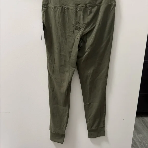 Wild Fable Olive Joggers - Picture 3 of 4
